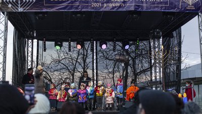 В Одесі розпочали святкувати Хануку