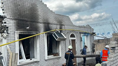 У Запоріжжі продовжують ліквідовувати наслідки ракетного обстрілу