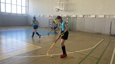 У Сумах стартував чемпіонат України з
індорхокею серед дівчат У Сумах стартував чемпіонат України з
індорхокею серед дівчат