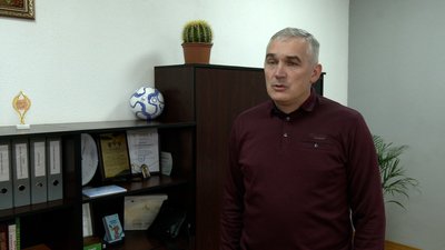 "Визнає свою неетичну поведінку": у Рівному звільнили вчительку, яка фігурувала на відео в соцмережах "Визнає свою неетичну поведінку": у Рівному звільнили вчительку, яка фігурувала на відео в соцмережах