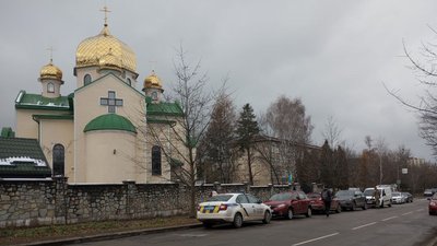 СБУ перевіряє храм Різдва Христового УПЦ МП в Івано-Франківську