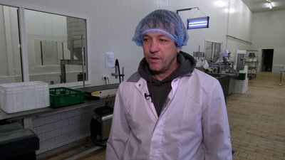 "Війна спонукала втілити мрію": на Чернігівщині фермер відкрив власний молокозавод "Війна спонукала втілити мрію": на Чернігівщині фермер відкрив власний молокозавод