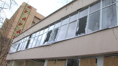 У будівлях Запорізького Національного Університету вибухом пошкоджені 150 вікон У будівлях Запорізького Національного Університету вибухом пошкоджені 150 вікон