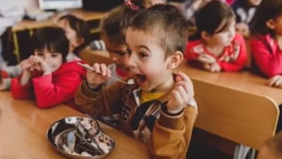 Життя всередині: два соціальні заклади Прикарпаття на повній ізоляції