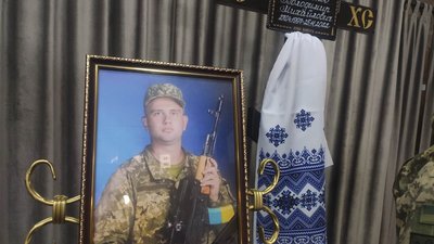 У Хмельницькому попрощались з воїном Володимиром Гриськовим