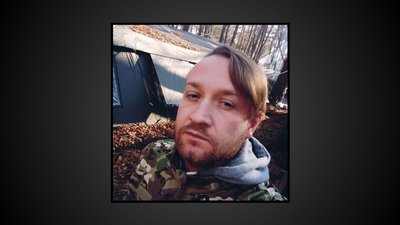 На Тернопільщині провели в останню дорогу поета, музиканта і військового Любомира Сарабуна