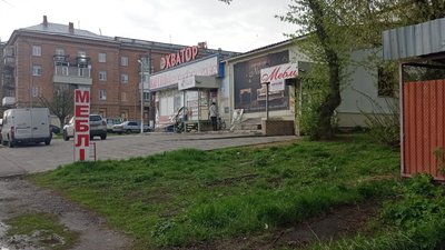 Місце, де 18 квітня підірвалася на міні жителька Балаклії. 19 квітня 2023 року. Фото: Лариса Говина/Суспільне Харків