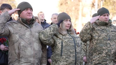 У Вінниці вшанували пам'ять загиблих у російсько-українській війні У Вінниці вшанували пам'ять загиблих у російсько-українській війні