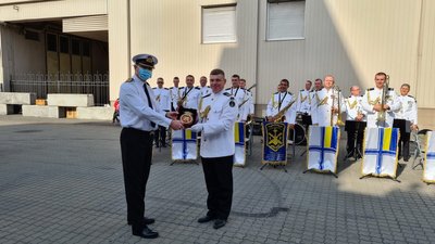 Військово-морський оркестр зіграв для екіпажу британського есмінця Dragon, що пришвартувався в Одесі Військово-морський оркестр зіграв для екіпажу британського есмінця Dragon, що пришвартувався в Одесі