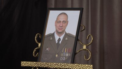18 березня на сході України під час виконання бойового завдання Дмитро Васильєв отримав поранення. Помер у шпиталі 19 березня. Фото: Суспільне Поділля. 18 березня на сході України під час виконання бойового завдання Дмитро Васильєв отримав поранення. Помер у шпиталі 19 березня. Фото: Суспільне Поділля.