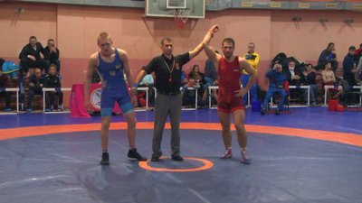 Запорізькі борці змагались в обласному чемпіонаті з вільної боротьби