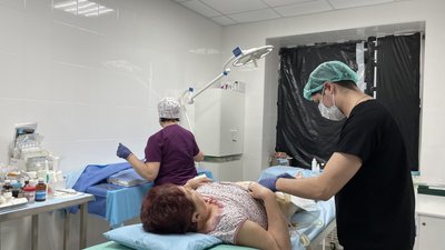 Як харківські медики рятували поранених Як харківські медики рятували поранених