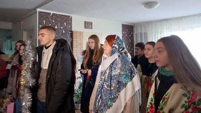 Підопічні, геріатричний пансіонат, подарунки, юлині бабусі, концерт, благодійний фонд, юля карпова Підопічні, геріатричний пансіонат, подарунки, юлині бабусі, концерт, благодійний фонд, юля карпова