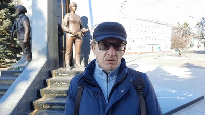 Житомиряни долучилися до Всеукраїнської хвилини мовчання Житомиряни долучилися до Всеукраїнської хвилини мовчання