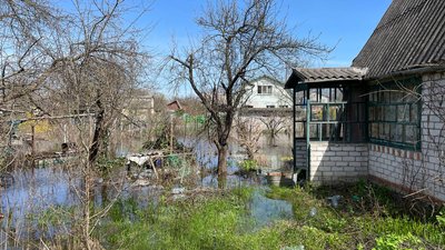 Паводок на Полтавщині: наскільки затоплені двори у Кременчуцькому районі Паводок на Полтавщині: наскільки затоплені двори у Кременчуцькому районі