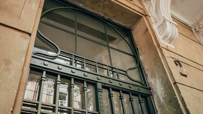 Вісім старовинних брам, які відреставрували у Львові влітку