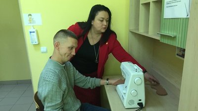 У Тернополі відкрили швейну майстерню для молоді з інвалідністю У Тернополі відкрили швейну майстерню для молоді з інвалідністю