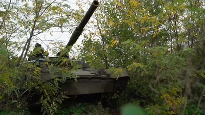 На Бахмутському напрямку тривають важкі бої — Зеленський