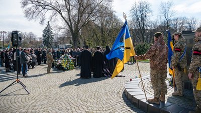 В Ужгороді попрощалися із полеглим захисником Михайлом Козаком