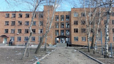 "Живемо одним днем". Мешканці прикордонної Білопільщини розповіли про російські обстріли