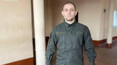 Нацгвардієць з Херсона здобув золото на Чемпіонаті України з бойового самбо Нацгвардієць з Херсона здобув золото на Чемпіонаті України з бойового самбо