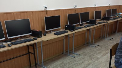 На Полтавщині учні п’ятих класів "НУШ" навчаються за електронними підручниками