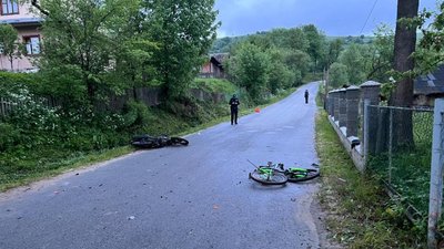 На Львівщині через зіткнення з мотоциклом загинула 13-річна велосипедистка