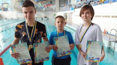 Плавець з Кропивницького посів два перших місця на спартакіаді серед дітей з інвалідністю