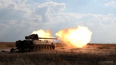Бійці з Вінниччини зібрали самохідну гармату із трофейної російської техніки
