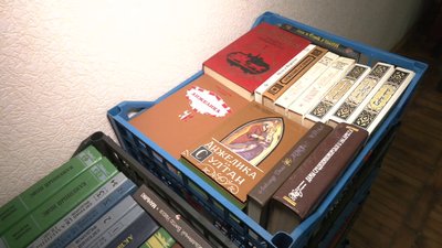 Понад три тисячі книжок доставили волонтери у лікарняні бібліотеки Харківщини Понад три тисячі книжок доставили волонтери у лікарняні бібліотеки Харківщини