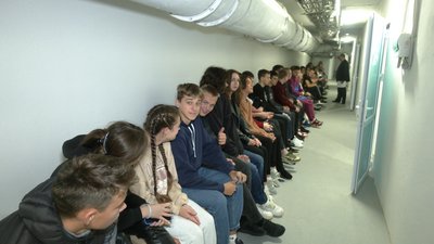 Як у рівненському ліцеї поєднують очне навчання із тренуваннями під час тривог