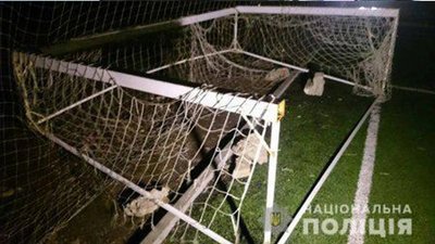 Дитина загинула на спортмайданчику в Харкові: чиновнику повідомили про підозру Дитина загинула на спортмайданчику в Харкові: чиновнику повідомили про підозру