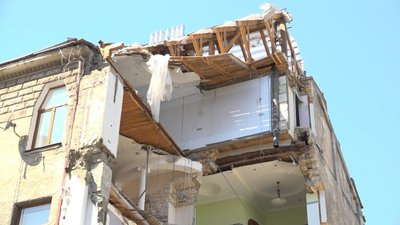 Будинок на вулиці Ясній,10