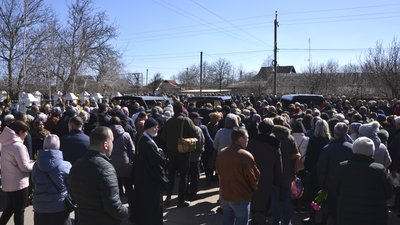 На Одещині попрощалися військовослужбовцями, які загинули під Миколаєвом На Одещині попрощалися військовослужбовцями, які загинули під Миколаєвом