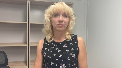 В Ізюмі запрацювала мобільна амбулаторія:
чи вистачає лікарів В Ізюмі запрацювала мобільна амбулаторія:
чи вистачає лікарів