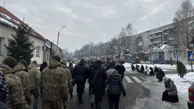 На Закарпатті попрощалися із загиблим військовим Олександром Томишинцем На Закарпатті попрощалися із загиблим військовим Олександром Томишинцем