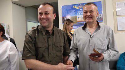 Здав 47 літрів крові: вінничанин отримав звання "Заслуженого донора України" Здав 47 літрів крові: вінничанин отримав звання "Заслуженого донора України"