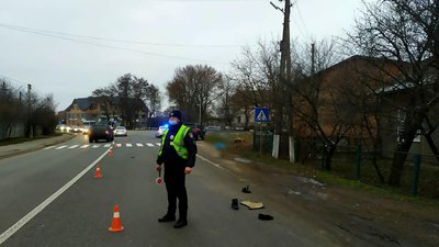 На Прикарпатті під колесами авто загинув пішохід На Прикарпатті під колесами авто загинув пішохід