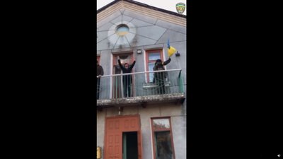 Військові з Вінниччини підняли український стяг над селом Благодатне на Херсонщині