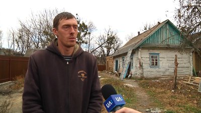 На Житомирщині в селі Городське до мистецького центру "Поліська хата" перенесуть старовинну хату