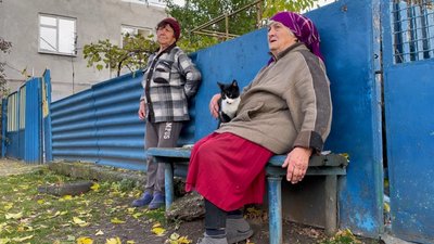 Ховаються в курнику та не полишають своїх хат. У Веселянці виїхало майже все населення. Як живуть ті, хто лишився