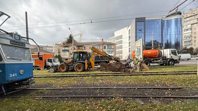 Ремонтні роботи на водогоні у Вінниці
