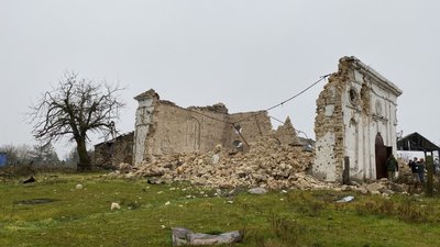 "Готуємося до мирного життя". Як живуть люди у звільнених селищах на Миколаївщині
