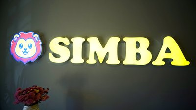 Переселенка відкрила у Вінниці дитячу кав’ярню на честь загиблого коханого на псевдо "Сімба" Переселенка відкрила у Вінниці дитячу кав’ярню на честь загиблого коханого на псевдо "Сімба"