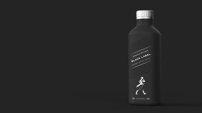 Віскі Johnnie Walker почнуть випускати в "паперових" пляшках