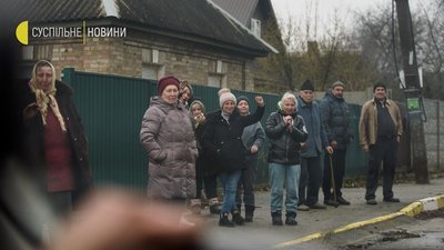 "А білі пов'язки треба ще вдягати?" — Ірпінь та Буча після російських окупантів. Фоторепортаж "А білі пов'язки треба ще вдягати?" — Ірпінь та Буча після російських окупантів. Фоторепортаж
