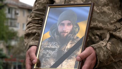 У Рівному попрощалися з Михайлом Цимбалюком та Віталієм Орлічем У Рівному попрощалися з Михайлом Цимбалюком та Віталієм Орлічем