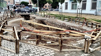 У Звягелі на Житомирщині на місці провалля збудують оглядовий майданчик У Звягелі на Житомирщині на місці провалля збудують оглядовий майданчик
