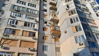 Херсон, пошкоджений будинок