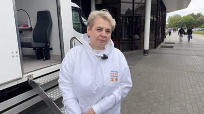 У Луцьку тестували на ВІЛ і гепатити: як працює мобільна лабораторія У Луцьку тестували на ВІЛ і гепатити: як працює мобільна лабораторія